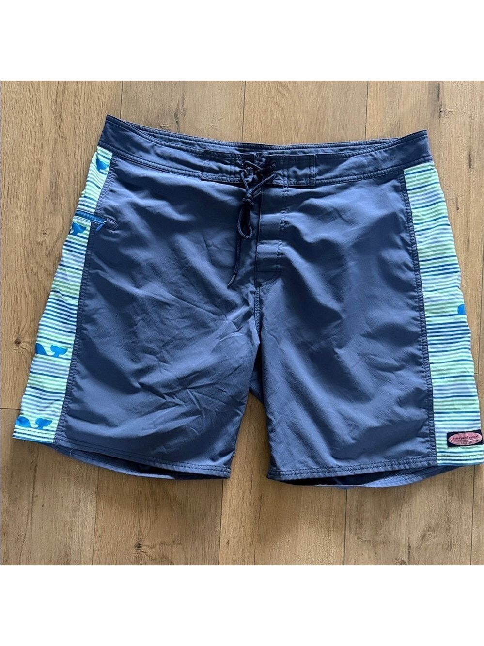 Vineyard Vines Men's Board Shorts Size 38 Surf Coastal Resortwear Vacation EUC